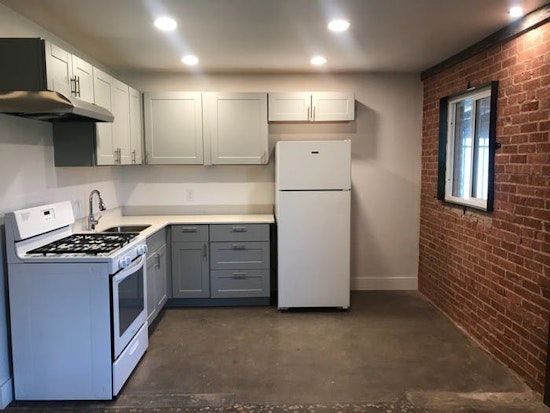 What will $800 rent you in Central City, this month?