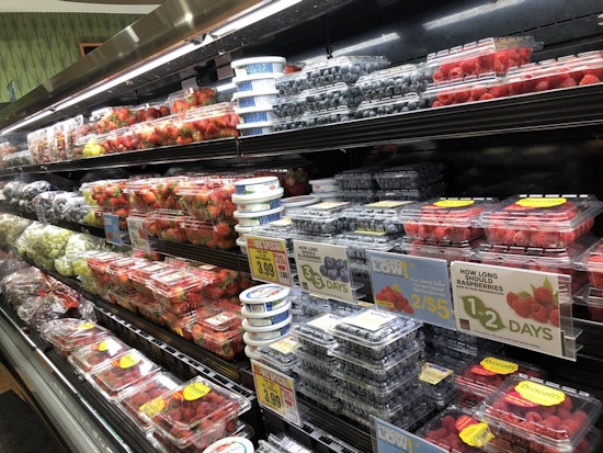 New drugstore and grocery store Harris Teeter now open