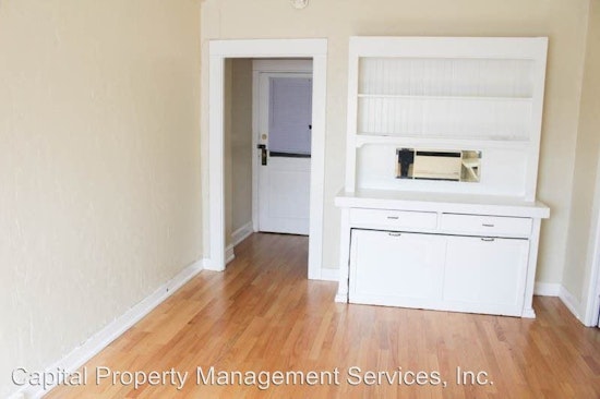 The lowest priced apartment rentals for rent in Goose Hollow, Portland
