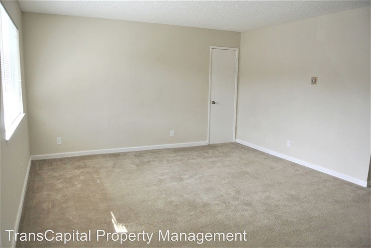 What will $1,300 rent you in Midtown - Winn Park Capital Avenue, today?