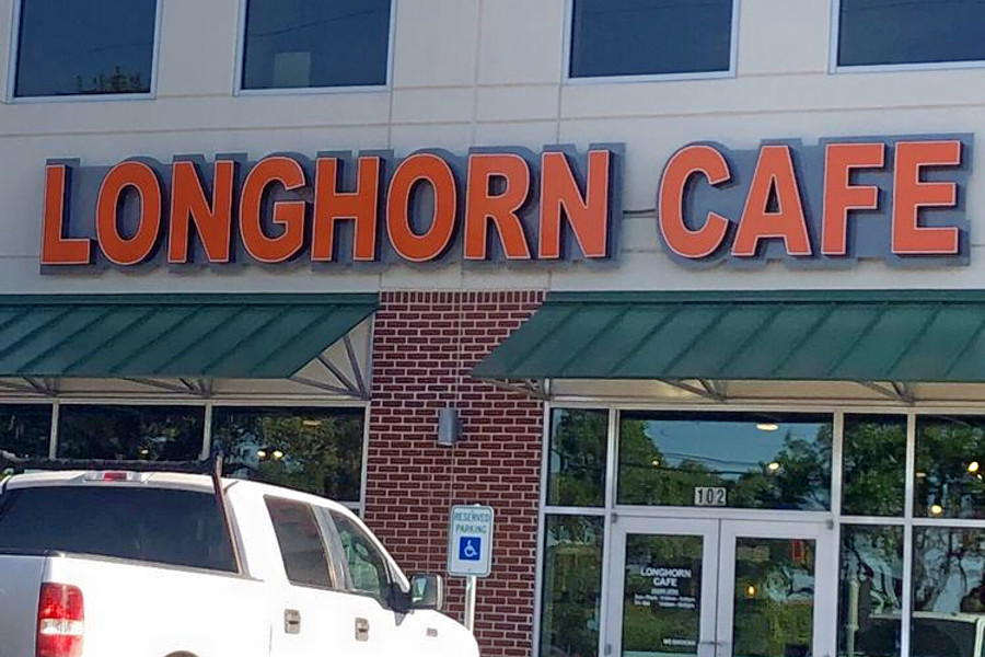 Longhorn Cafe brings burgers and more to San Antonio