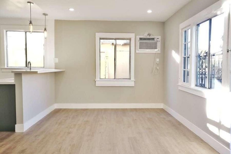 The most inexpensive apartment rentals for rent in Mid-City, Los Angeles