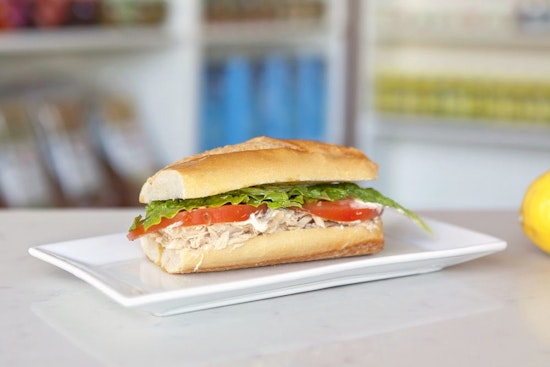 New deli Fresco Italia now open in Crestview