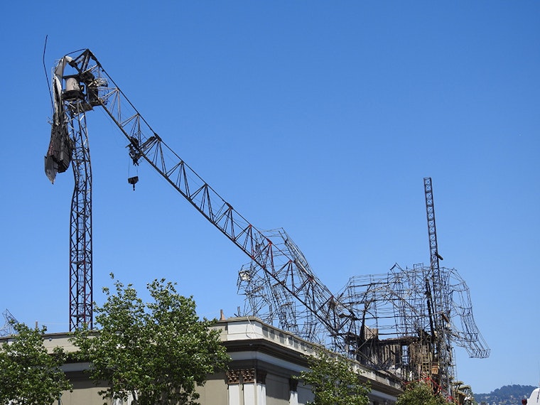 Apartments Under Construction On Oakland-Emeryville Border Burn Again
