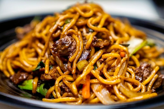 New Chinese spot LULU Chinese debuts in Ozone Park