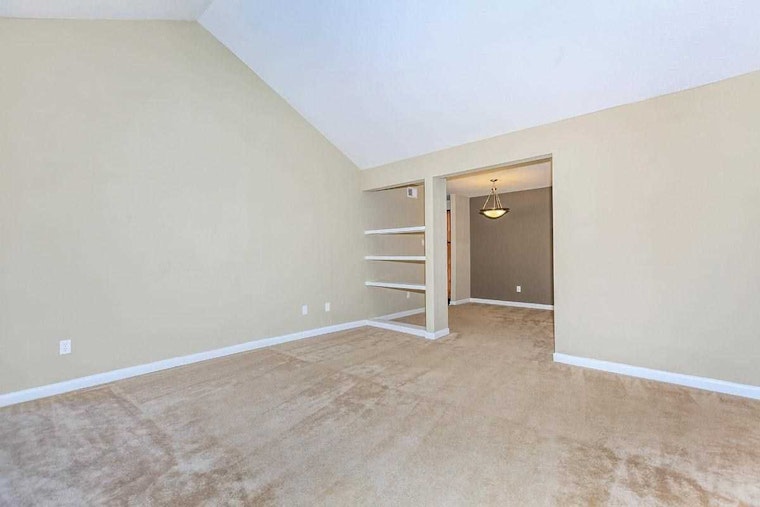 What will $800 rent you in Kingwood Area, this month?