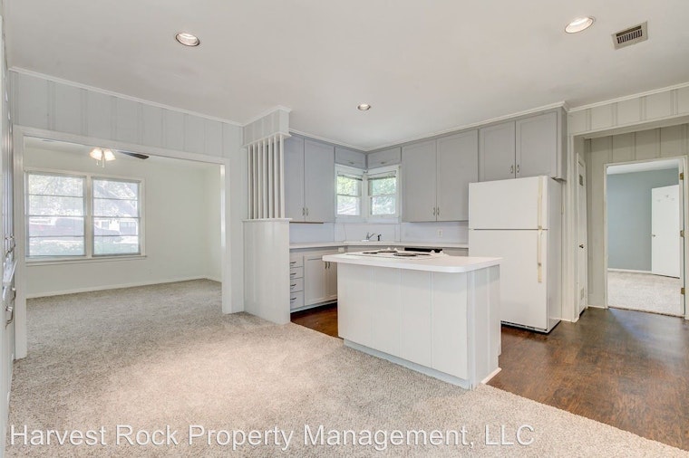 What will $1,000 rent you in Paschal, today?