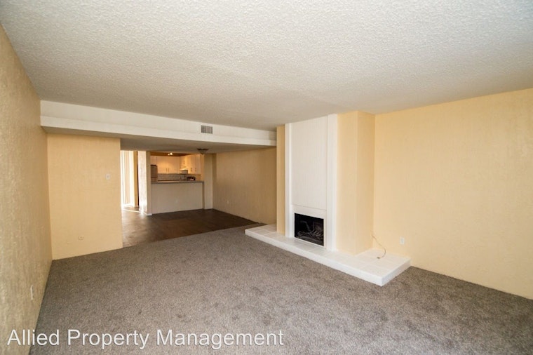What will $600 rent you in El Paso, this month?