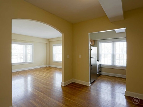 The cheapest apartment rentals on the market in West End Park, Nashville