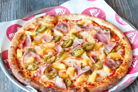 Las Vegas's 3 best spots for inexpensive pizza