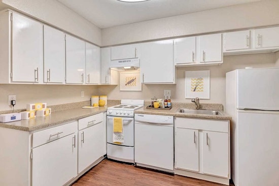 What will $700 rent you in Westchase, right now?