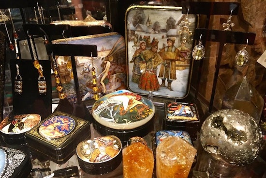 Looking to score antiques?