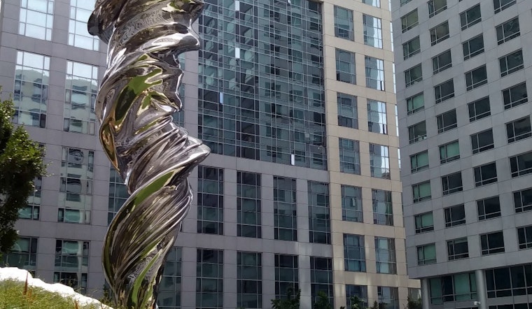 Stainless Steel 'Venus de Milo' Soars 92 Feet Above SoMa