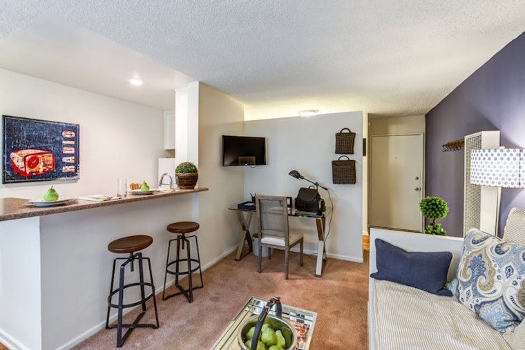 The most inexpensive apartment rentals on the market in Mid-Wilshire, Los Angeles