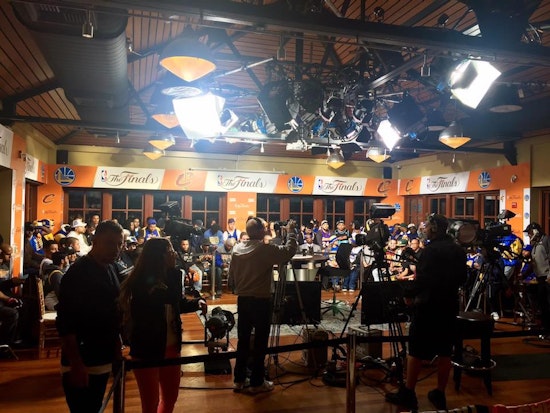 'Lake Chalet,' ESPN Seek Warriors Fans For Championship Broadcasts
