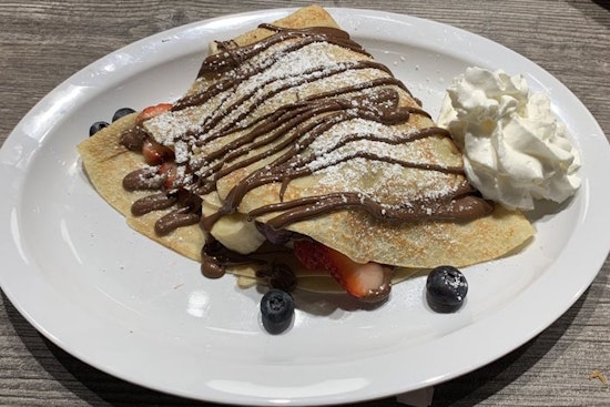 New Crave Cafe now open in West Hills