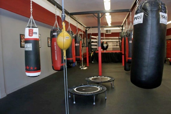New boxing gym JE Fitness now open in East Oakland