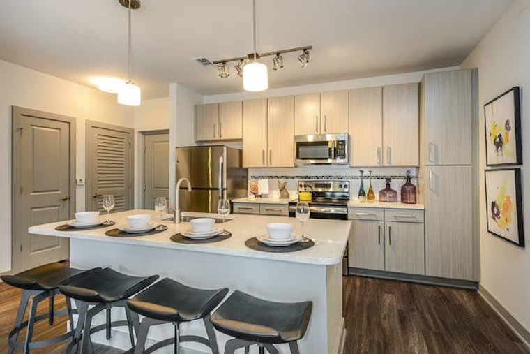 Renting in Tampa: What will $1,600 get you?
