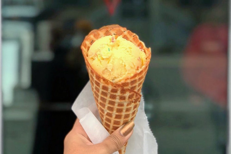 Explore the 5 most popular spots in Minneapolis's Whittier neighborhood