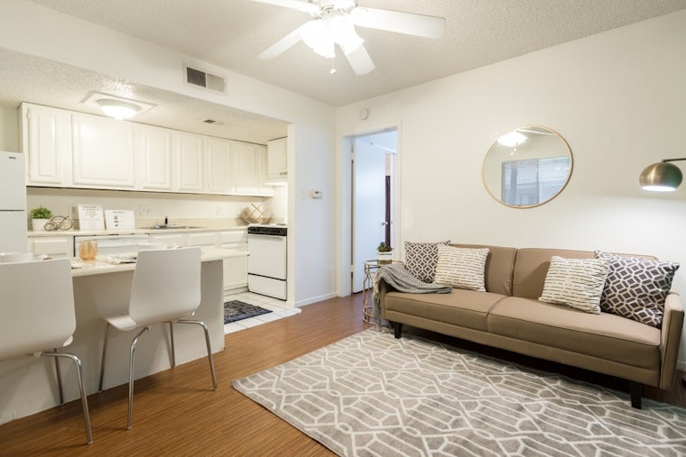 The cheapest apartment rentals for rent in Hyde Park, Austin