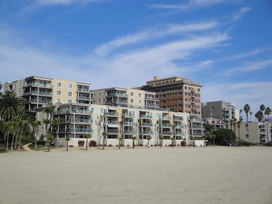 Top Long Beach news: String of alley arsons leave neighborhood on edge; Beach Streets back; more