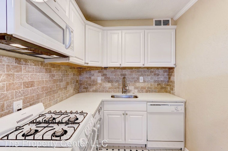 Renting in Oklahoma City: What will $800 get you?