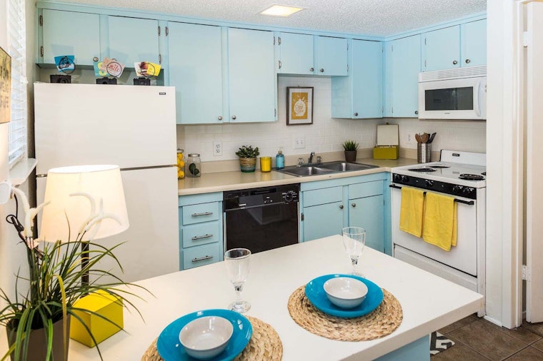 The cheapest apartment rentals on the market in North University, Austin