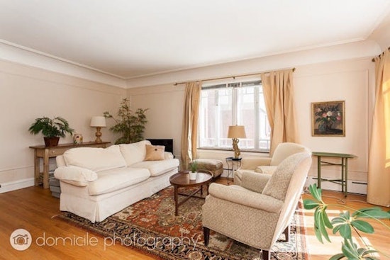 Renting in Chicago: What will $1,300 get you?
