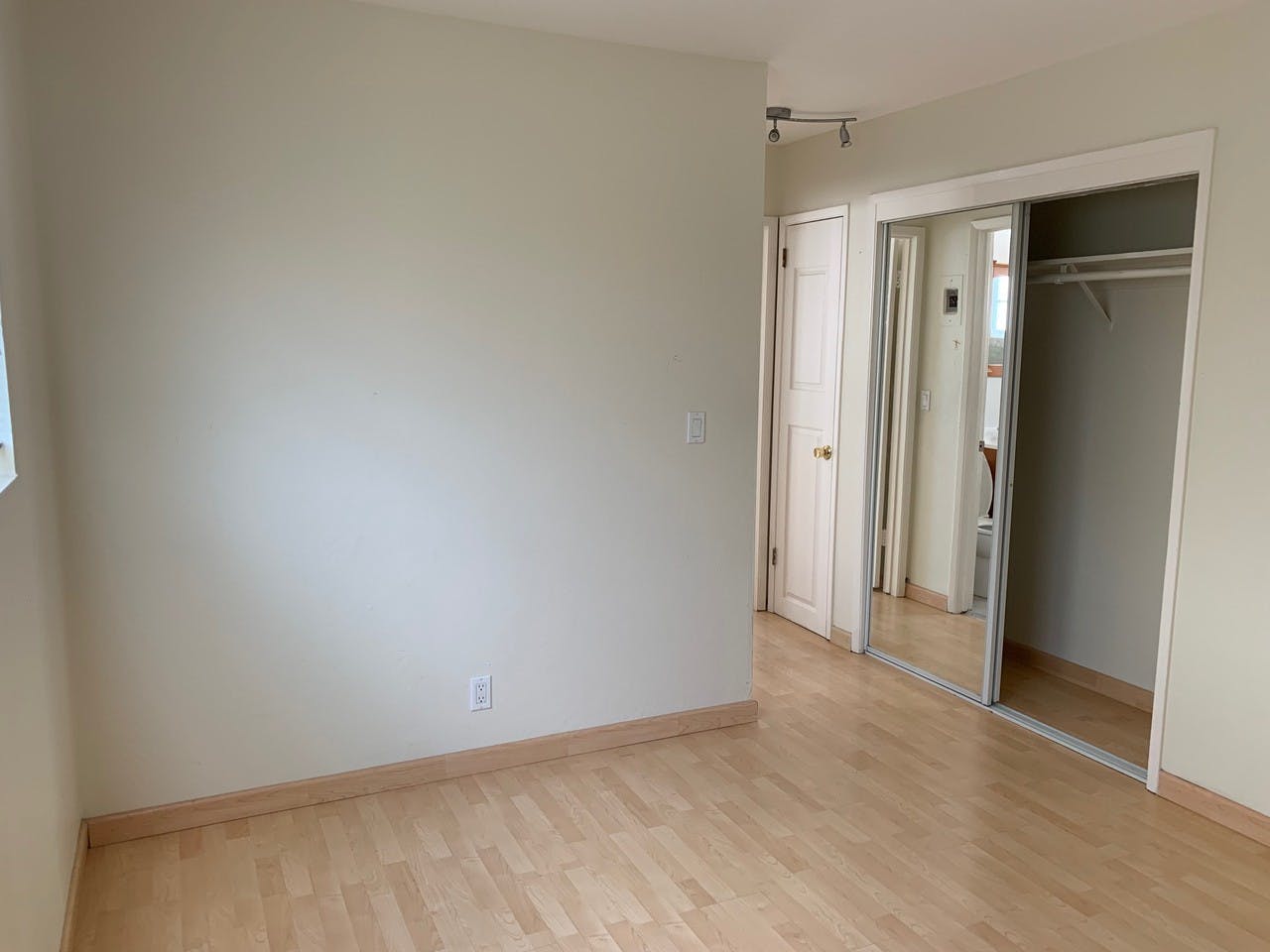 The most inexpensive apartment rentals for rent in Winchester North,