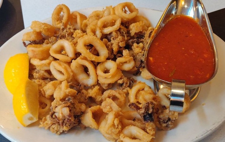 Find pizza and more at New Dorp's Giacomos Pizzeria
