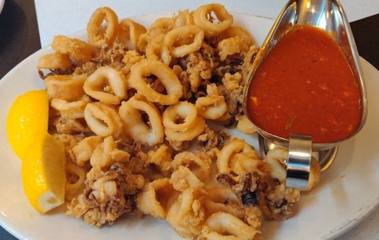 Find pizza and more at New Dorp's Giacomos Pizzeria