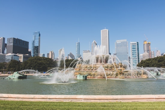 Top Chicago news: Man fatally shot; welcome to summer, Buckingham Fountain switched on; more