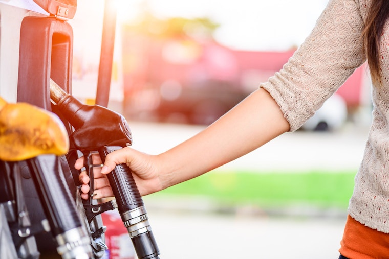 Gas prices jump 11% in L.A.; Santa Monica pays even more at the pump