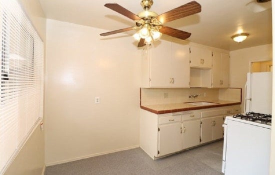 What will $1,300 rent you in Colina Del Sol, today?