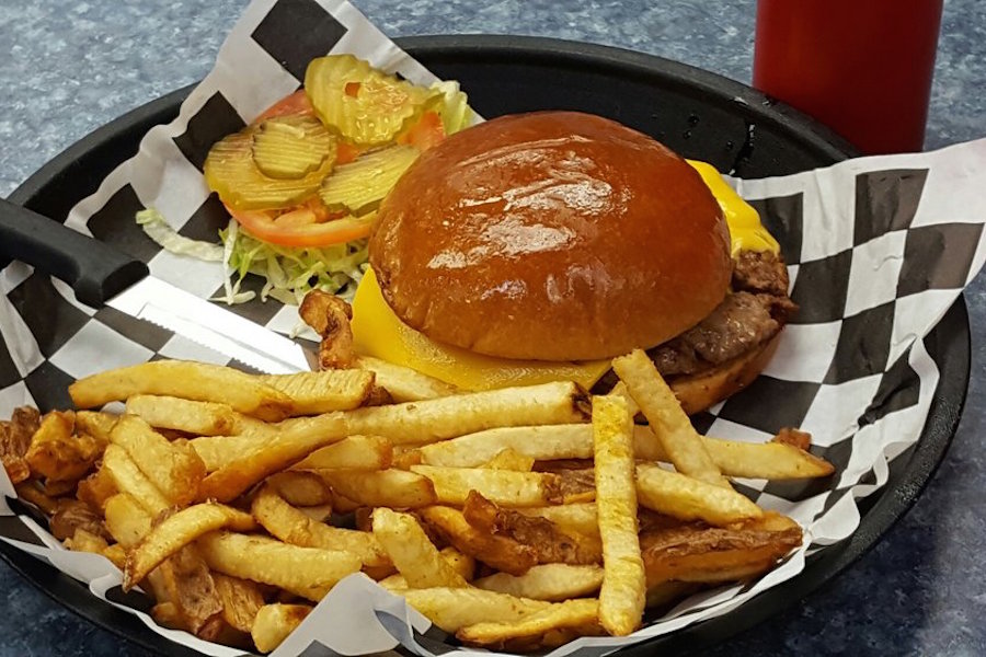 5 top spots for burgers in Tulsa