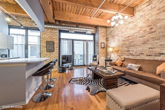 Renting in Chicago: What will $2,100 get you?