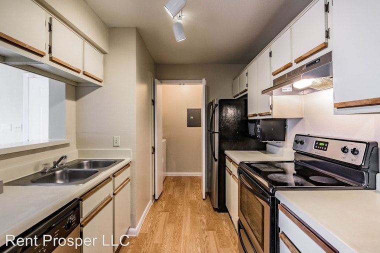 What will $1,000 rent you in South Semoran, today?