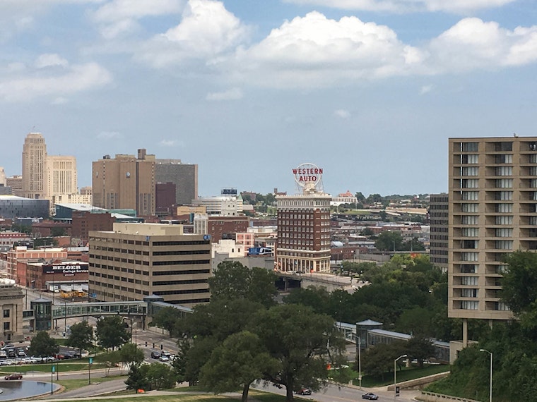 Top Kansas City news: Actor Kip Niven dies; changing seasons lead to water main breaks; more