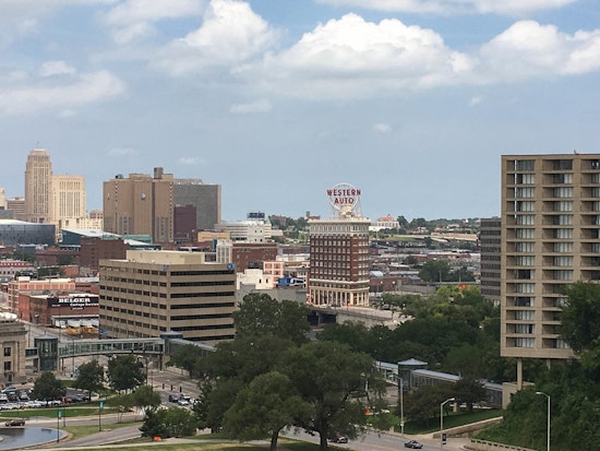 Top Kansas City news: Actor Kip Niven dies; changing seasons lead to water main breaks; more