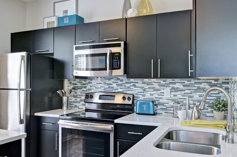 What will $1,300 rent you in Pine Hills, this month?
