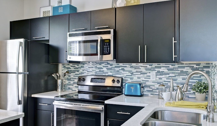 What will $1,300 rent you in Pine Hills, this month?