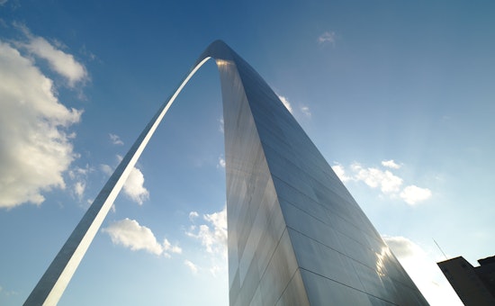 Top St. Louis news: Man found with multiple gunshot wounds; Stars fall to Blues; more