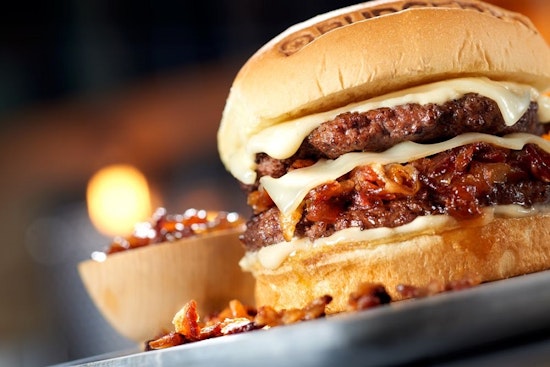 5 top spots for burgers in Tampa