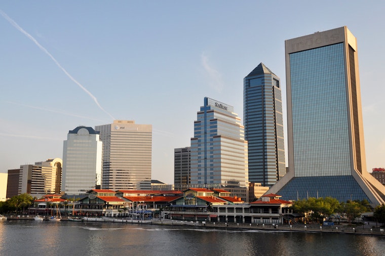 Top Jacksonville news: Man dies after being shot multiple times; police presence near cemetery; more