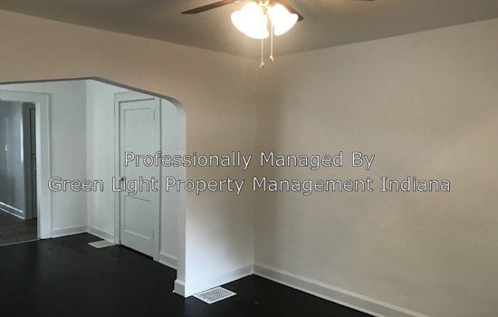 What will $600 rent you in Near Southeast, right now?