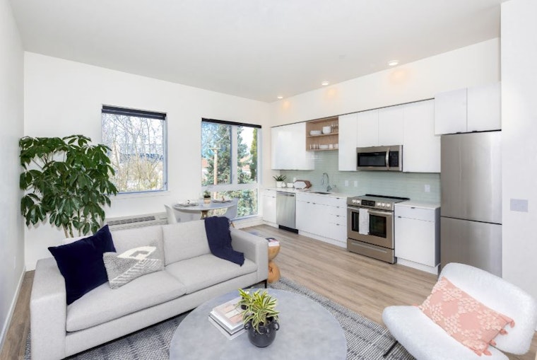 What will $1,300 rent you in Buckman, this month?