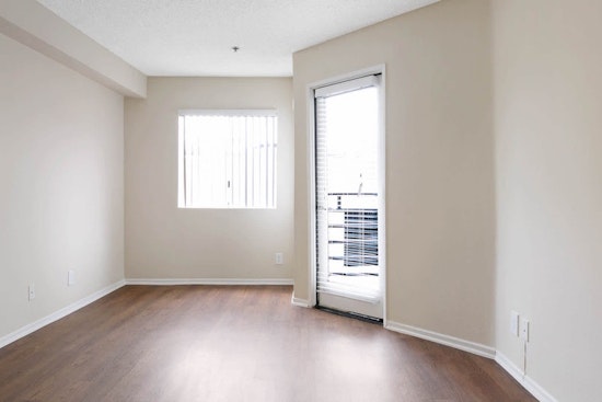The lowest priced apartment rentals for rent in Sherman Oaks, Los Angeles
