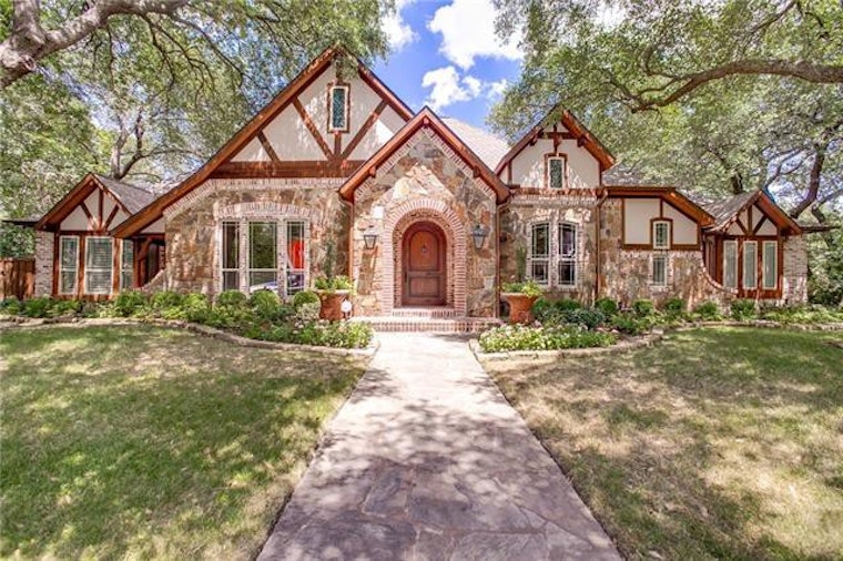 Dallas' swankiest cribs for rent right now