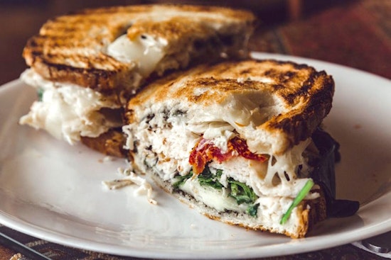Memphis's 3 favorite spots to find cheap Mediterranean food
