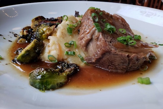 Explore the 3 most popular spots in Kansas City's Crown Center neighborhood